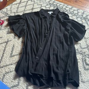 Short sleeved button up